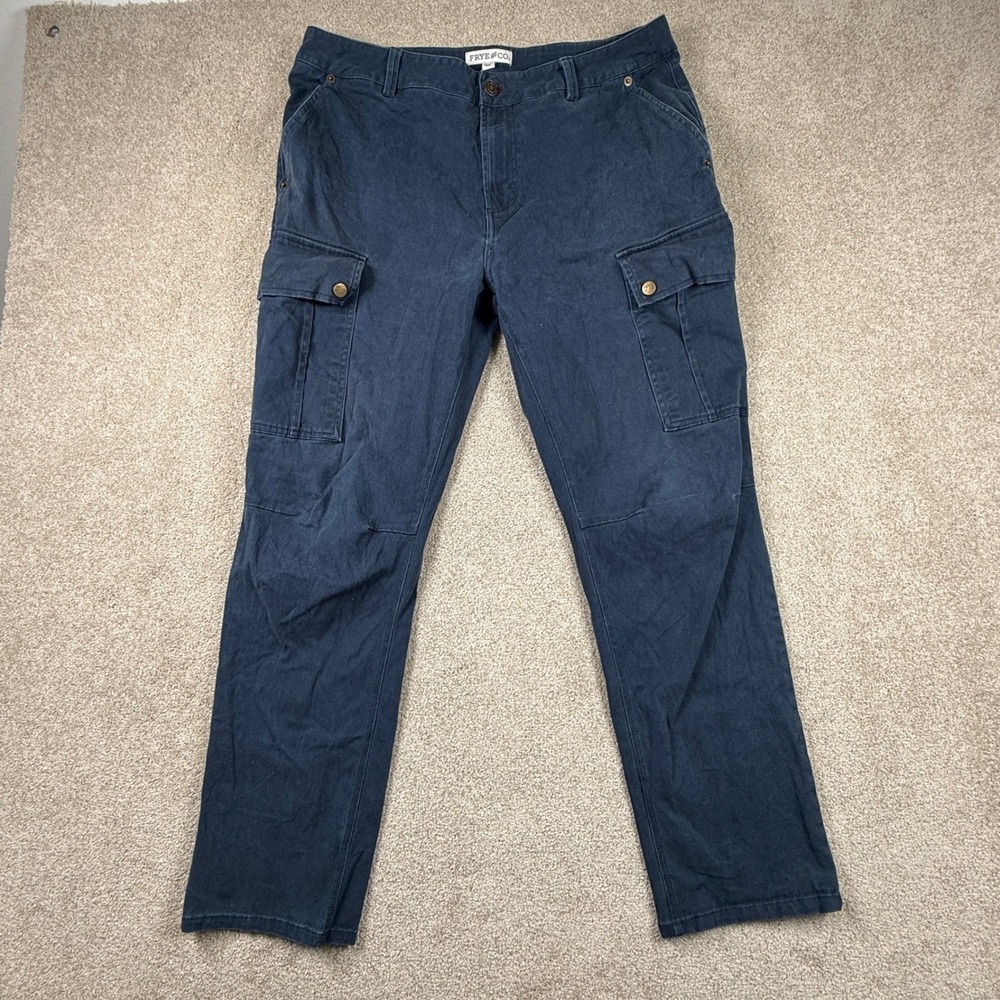 Frye and Co Mens Cargo Pants Navy Blue Straight Leg 34x30 Utility Workwear